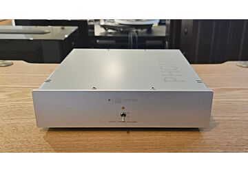 Vertere Acoustics PHONO-1 MkII MM/MC Preamplifier - Ex Display Silver