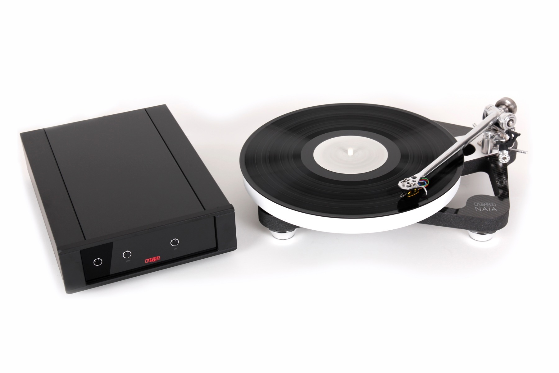 Rega Naia Reference level turntable